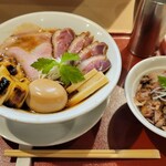 燃えよ麺助 - 豪勢