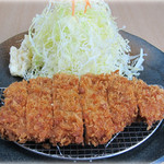 ろーすかつ定食 Set meal with fried pork loin