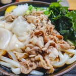 麺紡 - 肉ぶっかけ餅トッピング