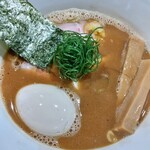 RAMEN GOTTSU - 「特製ラーメン（1,180円）」見よ！この青ネギの芸術的な刻み方を。