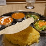 エリックサウス - カレー3種ランチ