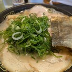 大砲ラーメン  - ここでは、昔チャーシュー麺ネギ盛1択