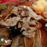 中国台湾料理 龍園 - 野菜海鮮旨みたっぷり中華飯のアップ