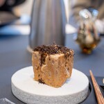 プレゼンテ スギ - 2024.12 立方体（胡桃パン、神奈川産黒トリュフ）