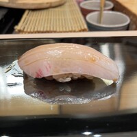 奥 - 