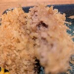 とんかつ成蔵 - 衣はサクサク。