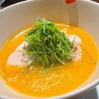 Ji-Cube - 〆の鶏そばです。鶏の脂がスンゴイ