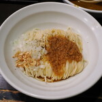 丿貫 - トムヤムクンのあえ玉 400円