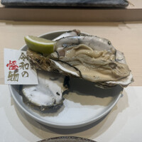 八重洲 鮨 海味 - 来店当日に追加注文で頂いた『令和の怪物』の生牡蠣