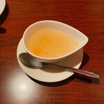 277721056 - フレンチに出てくるコンソメスープっていつもワクワクします。
