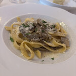 RISTORANTE REGA - 色々キノコのフェットチーネ