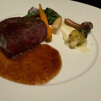 Dining & Bar TENQOO - 肉はとても味がしっかりして柔らかい