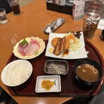 海鮮茶屋 一鮮 - 【2024.12.23(月)】日替りランチ（新鮮鮮魚刺身2種・梅ササミフライ・チーズコロッケ）990円