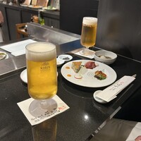 神戸牛ステーキ鉄板焼 雪月花 離れ - 前菜と生ビール
