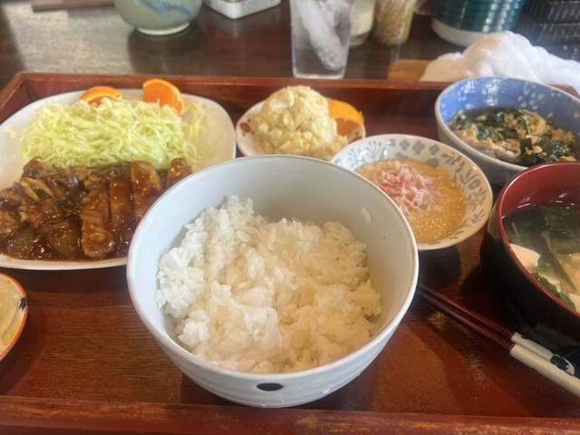 お食事処 何処（DOKO） - 苫小牧（食堂）