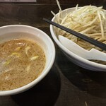 極濃つけ麺ブンブンマル - 料理写真: