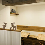 6eme Kobe - テーブル席✨