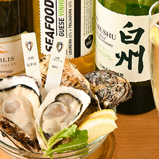 日本各地から旬の牡蠣を厳選！四季折々で様々な品種をご提供◎