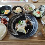 寅食堂 - 週替わりランチ　1400円　（ご飯のサイズ中）