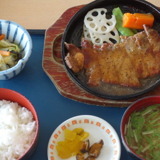 合同庁舎1号館 喫茶室ビューテラス_1