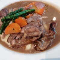 LE PORTIER Par Aux Delices de dodine Toranomon - ランチ鶏もも肉の赤ワイン煮込み