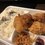 からあげ専門 まつむら商店 - からあげ弁当(小)710円税込
