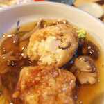 鶴の湯温泉 - もっちりしたお米の中には、山芋や椎茸が入ってます♪ 