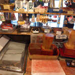 鶴の湯温泉 - 売店には、巨大な記念スタンプが(^-^)