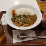 すき家 - 料理写真:ほうれん草カレー