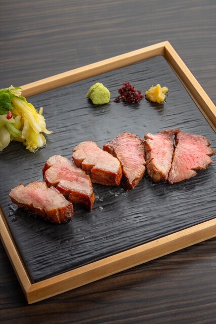 個室炭焼き牛タン 伊達のたん治郎 - 勾当台公園（牛タン）の写真