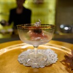 トゥ・ラ・ジョア イズム - 