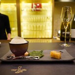 トゥ・ラ・ジョア イズム - 