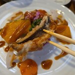 キッチン ブルー グローブ - タカサゴは大きく、長いです