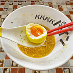 パパパパパイン - 「パパパパパイン」名物「パイナップル味玉」