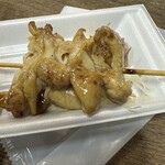 もつ焼き 幸太 - 食べ掛けだけど、シロ！イチオシです。タレも塩も美味い！！