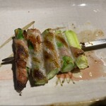 本格炭火焼鳥 鳥太 - ⑤アスパラ肉巻き