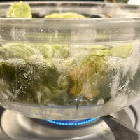 創作料理と宝石鍋しゃぶしゃぶ 宝泉 - 断面が見えます