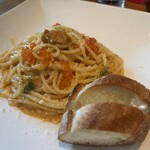 生パスタ＆ワインバル ビアージョ - 