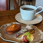 珈琲とお菓子 青燈 - 