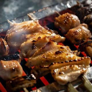 《焼き鳥×ワイン》焼き鳥のタレと炭の香りがワインと相性抜群！