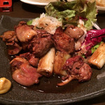 和風ダイニングきらり - 地鶏レバーのタレ焼き
      プリプリでタレの味も抜群