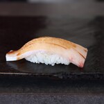 すし大 - 鰤
