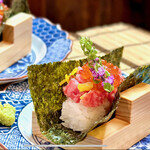 生肉専門店 焼肉 金次郎 - ともさんかくのトロたく手巻き