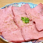生肉専門店 焼肉 金次郎 - 極みのたん