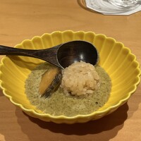 鮨トキドキ串 海老虎 - 鮑の肝ソース。