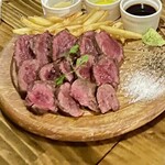 守谷 おしゃれに食べてやせる肉 BAR 85 - 