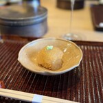 すし処 ひさ田 - ①紅楚蟹(ベニズワイガニ、鳥取県産)&蒸し雲丹の真薯、土佐酢ジュレ掛け