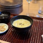 すし処 ひさ田 - ⑮黄韮&芥子入り白味噌汁、黒胡椒掛け