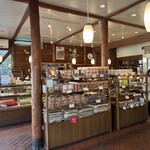 ブランジェ浅野屋 - 売り場