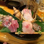 呑み処 漁師のGORO -  刺身盛り合わせ